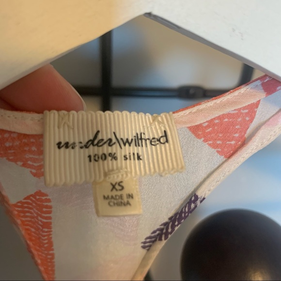 Aritzia Wilfred tank top. Excellent condition! - Picture 2 of 4